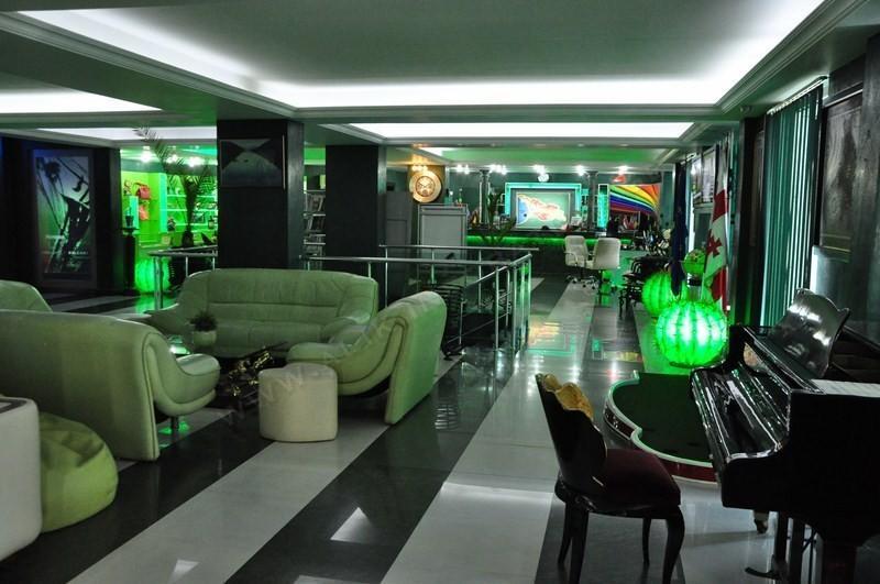 Alik Hotel Batumi Exterior photo